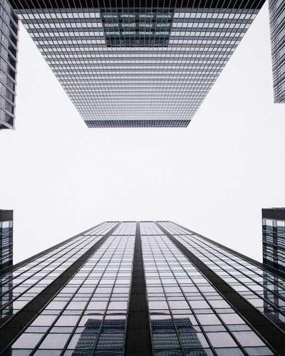 九游体育APP官方下载界面展示，手机端高清直播预览，实时比分与赛事提醒功能，九游体育官网提供Android、iOS、H5多平台下载